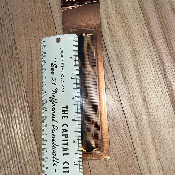 NOS Royalton Austria Tortoise Shell Comb Sealed - Picture 2 of 3